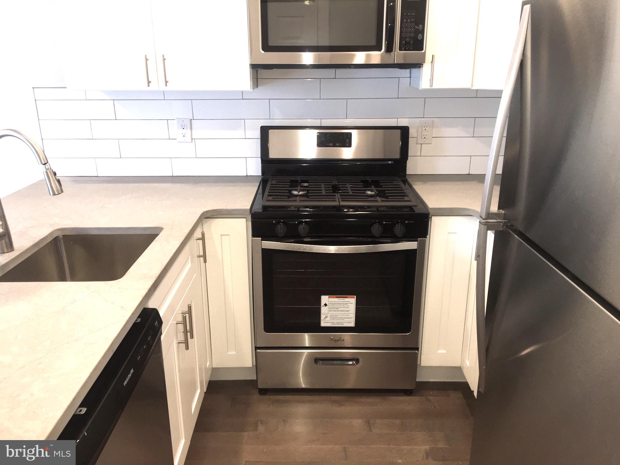 UNIVERSITY CITY - Residential Lease