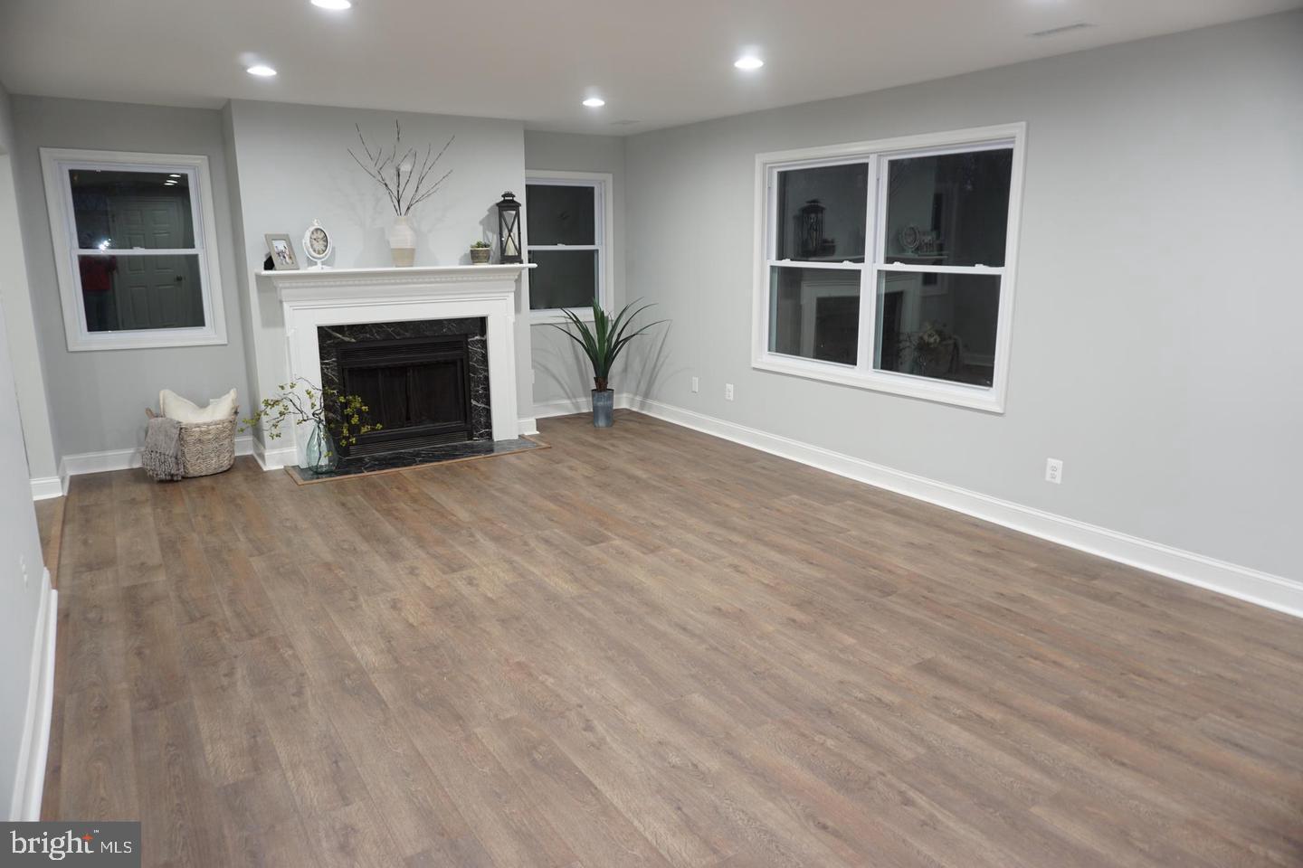 295 OVERLEAF COURT