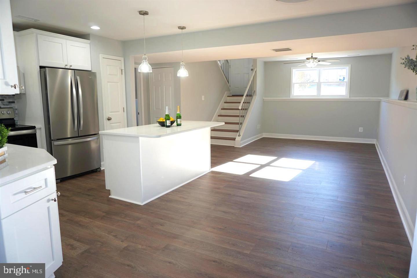 295 OVERLEAF COURT