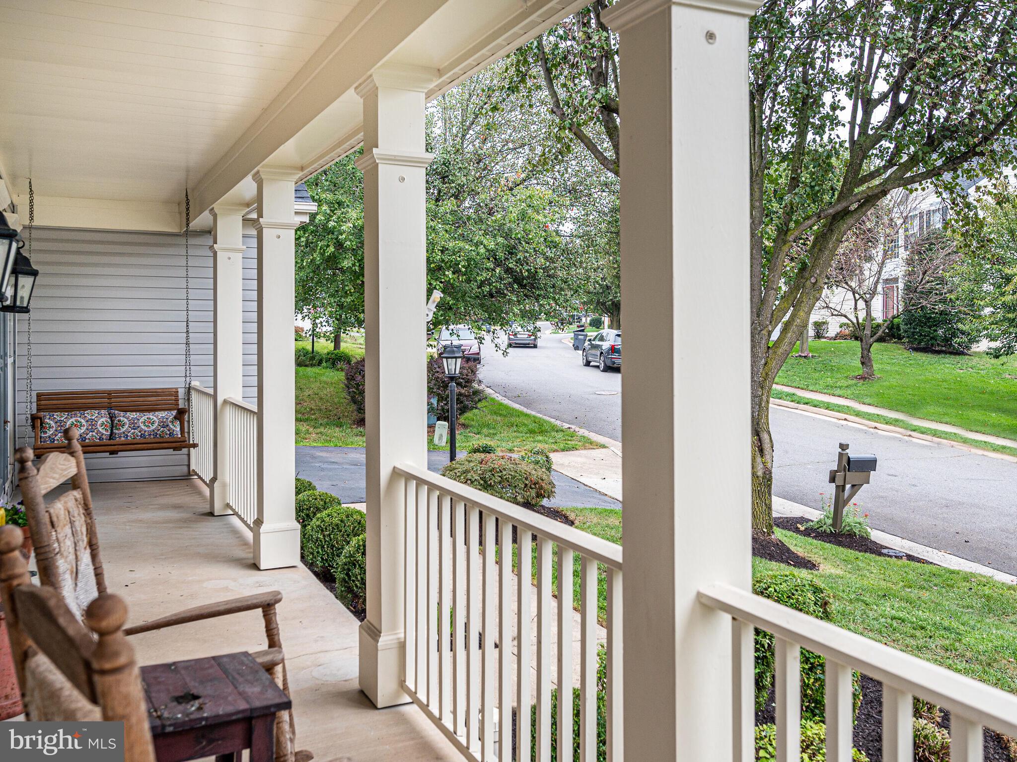 ASHBURN MANOR - Residential