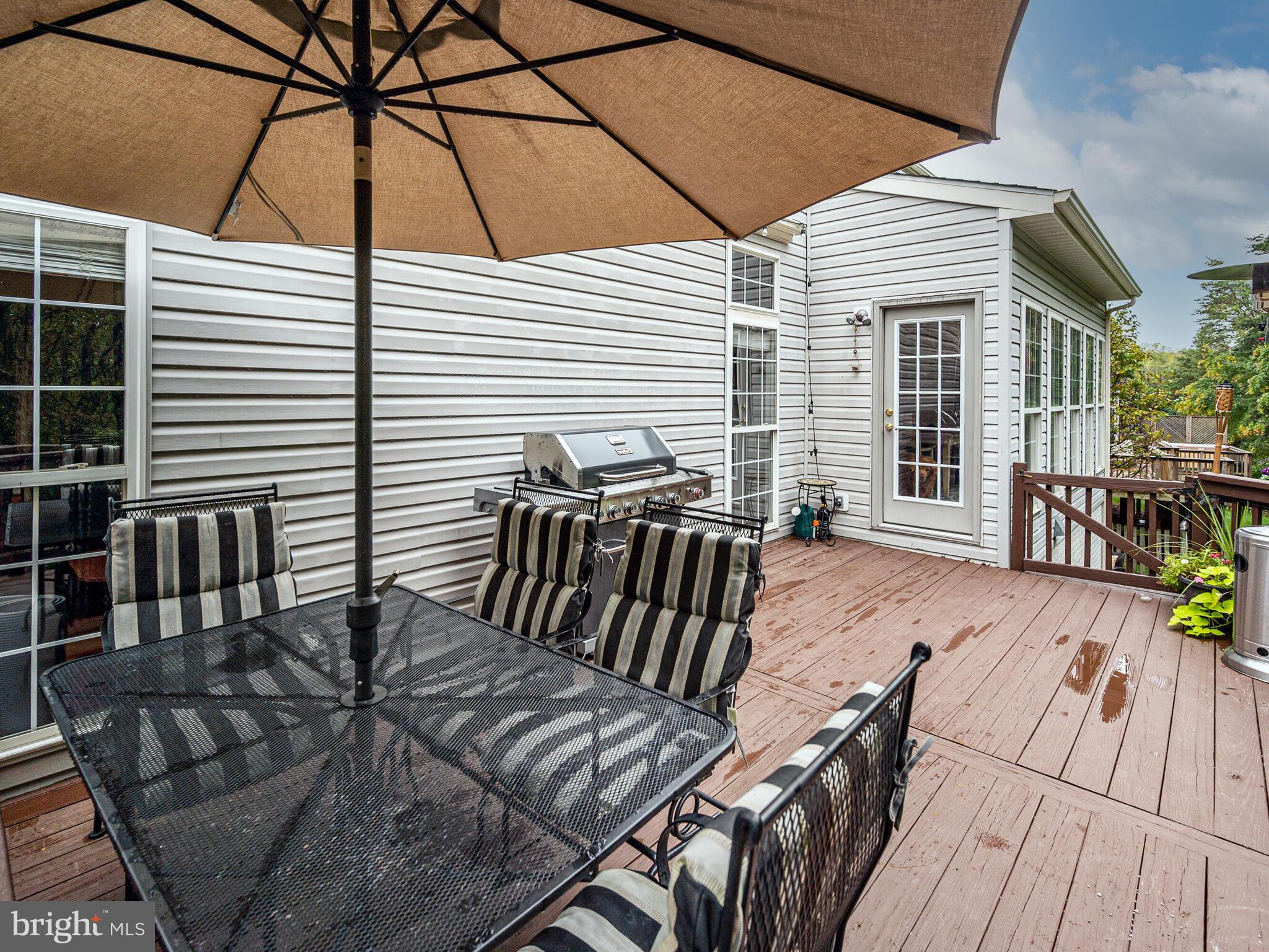 ASHBURN MANOR - Residential