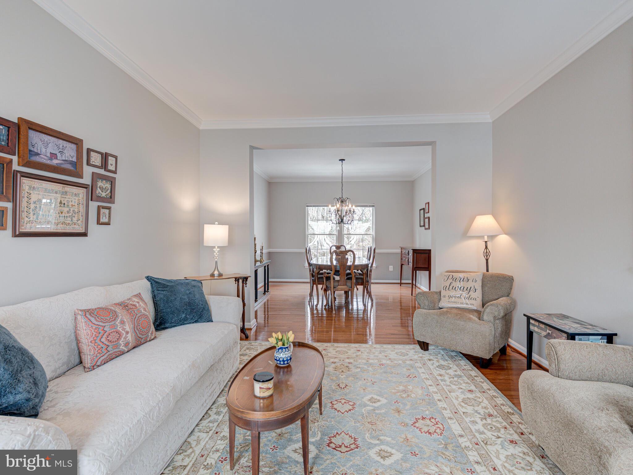 ASHBURN MANOR - Residential