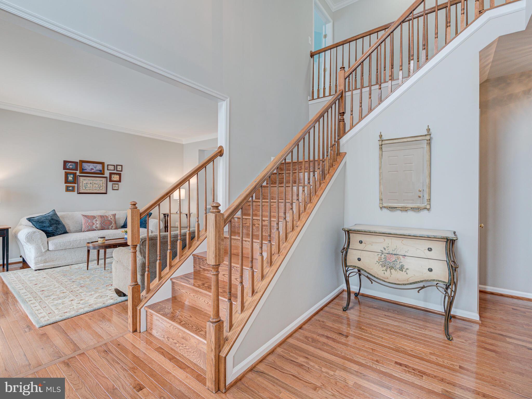 ASHBURN MANOR - Residential