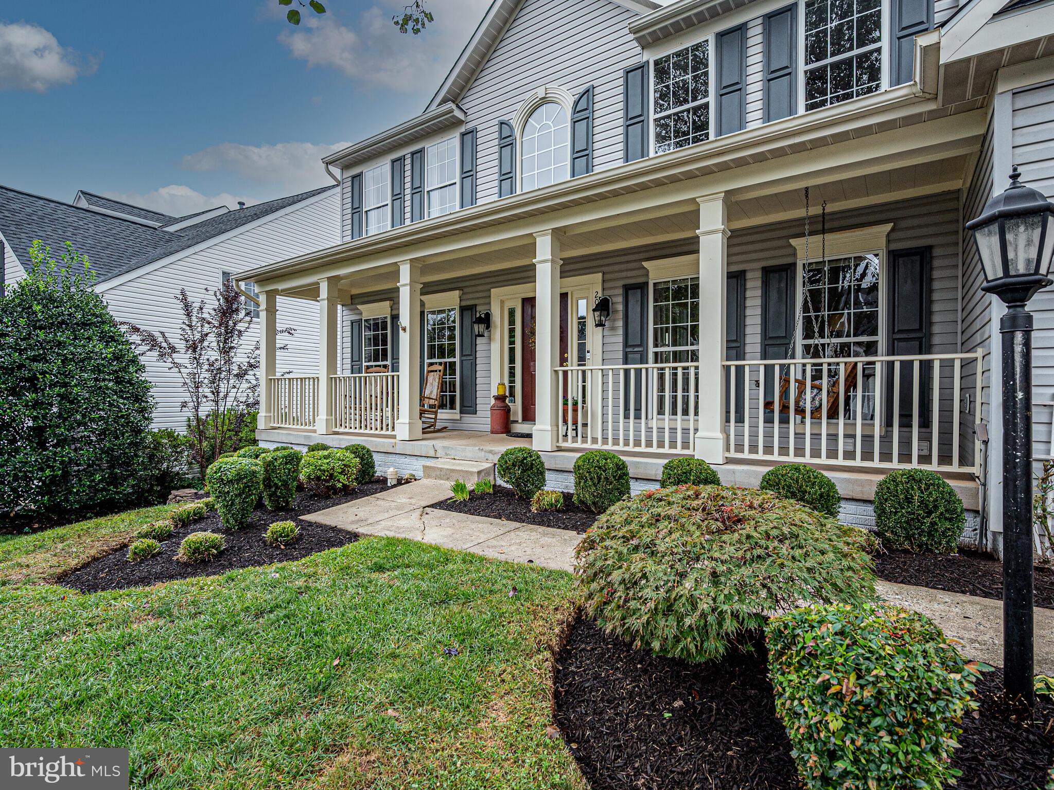 ASHBURN MANOR - Residential