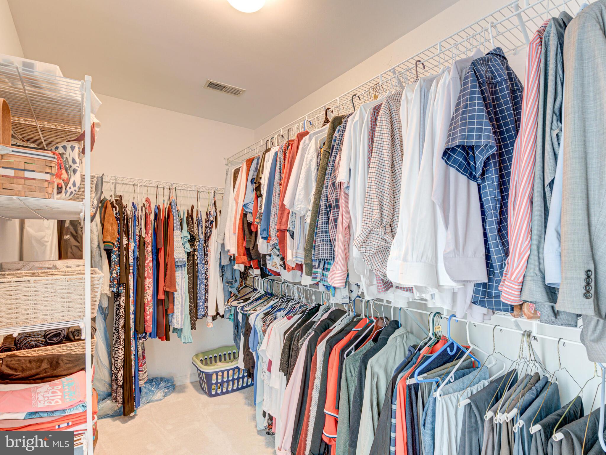 ASHBURN MANOR - Residential