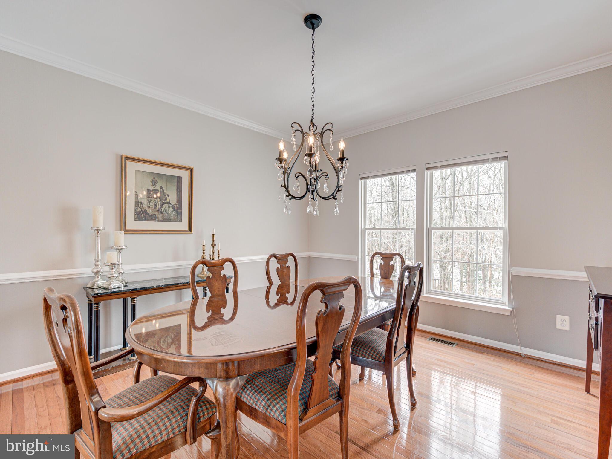 ASHBURN MANOR - Residential