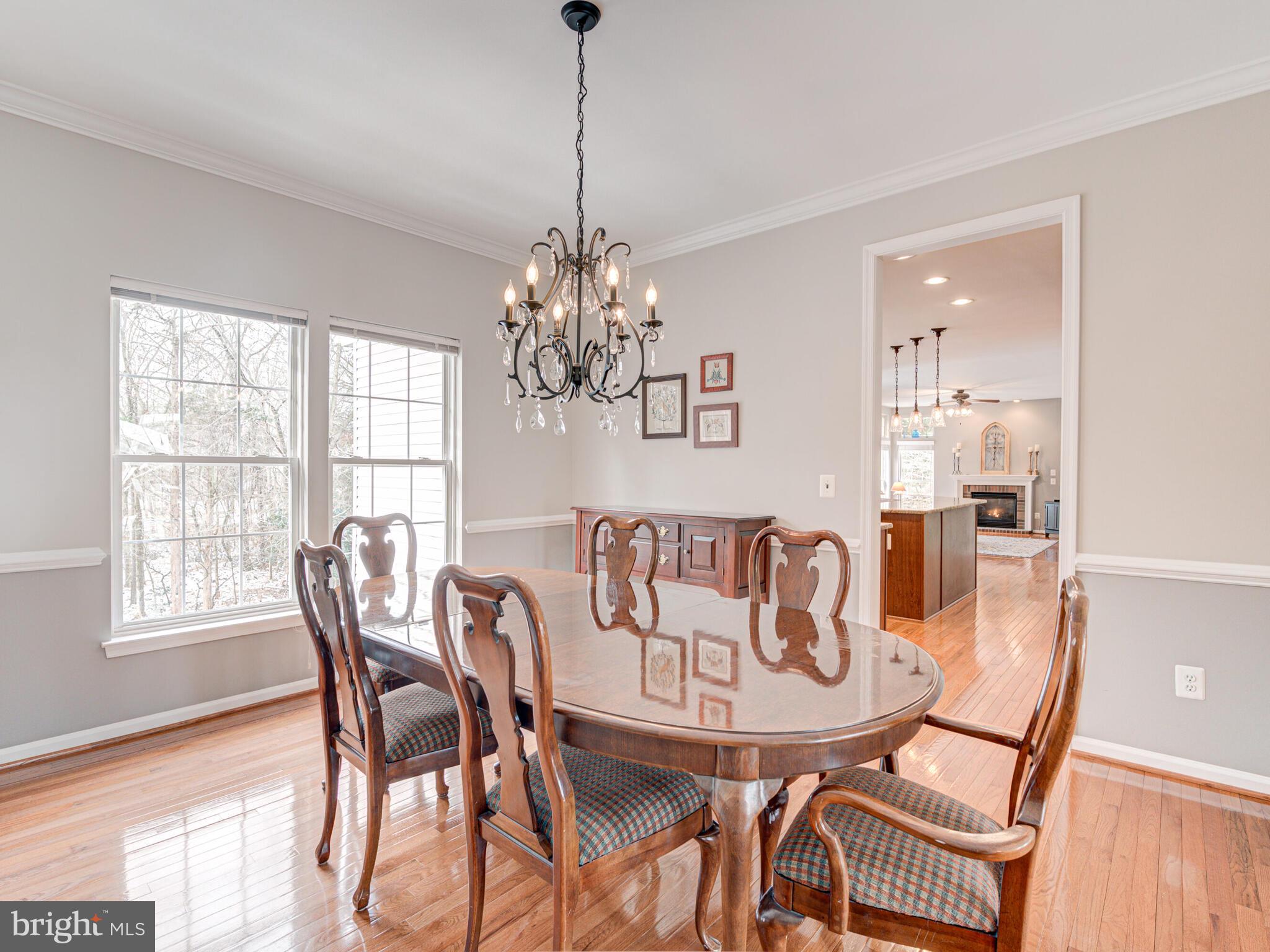 ASHBURN MANOR - Residential