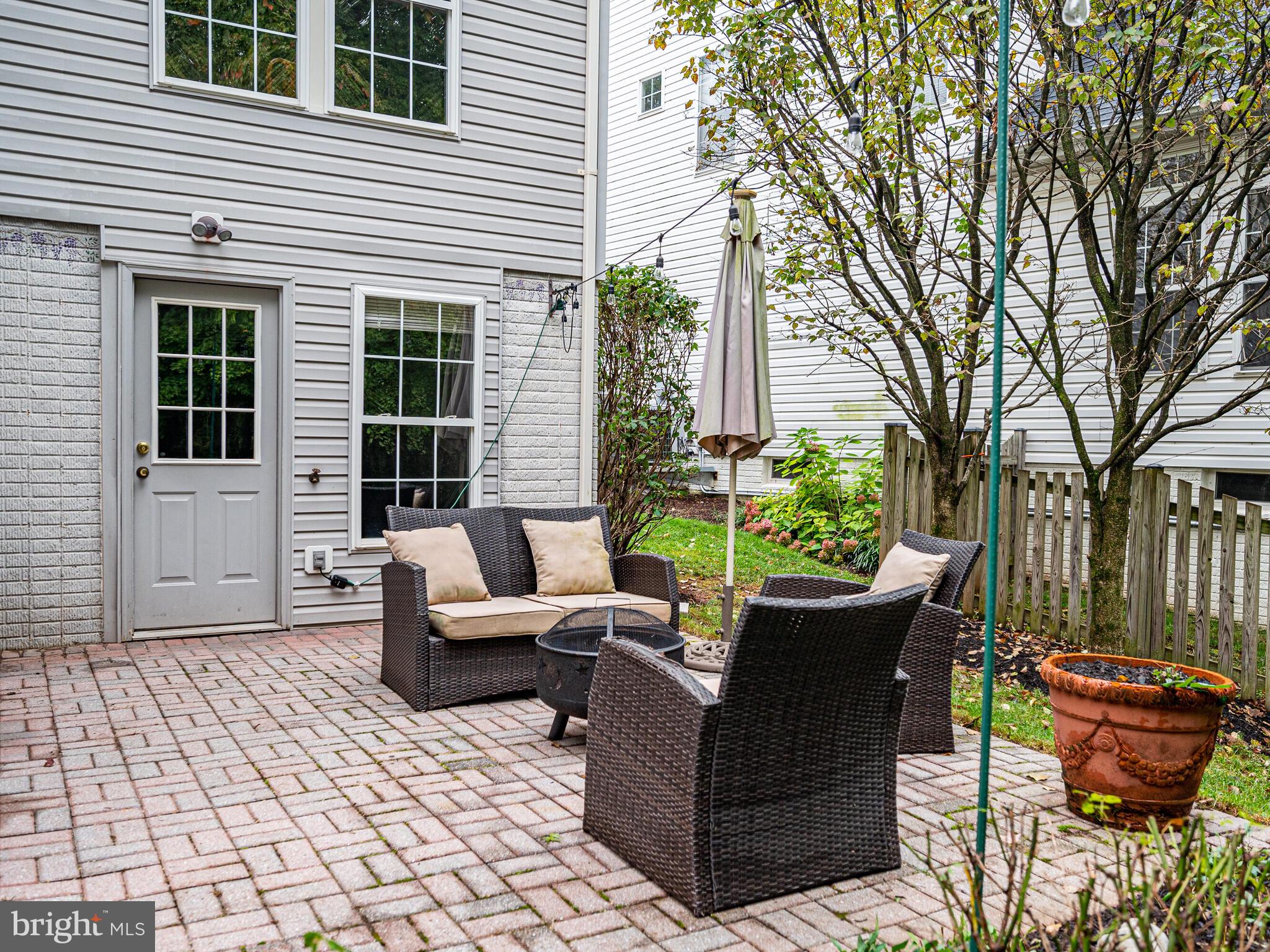 ASHBURN MANOR - Residential