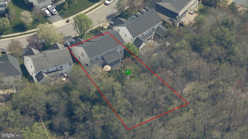 ASHBURN MANOR - Residential