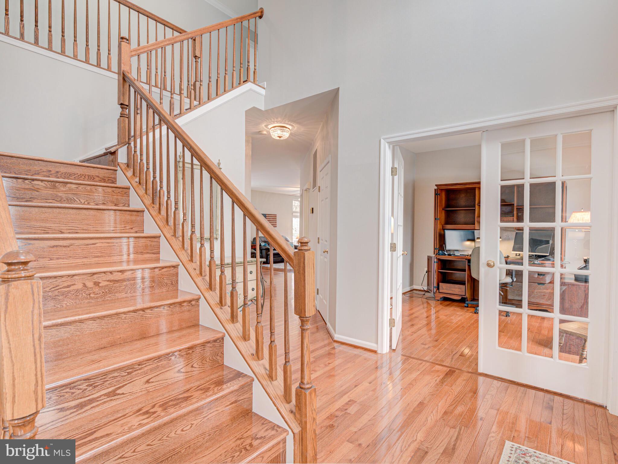 ASHBURN MANOR - Residential