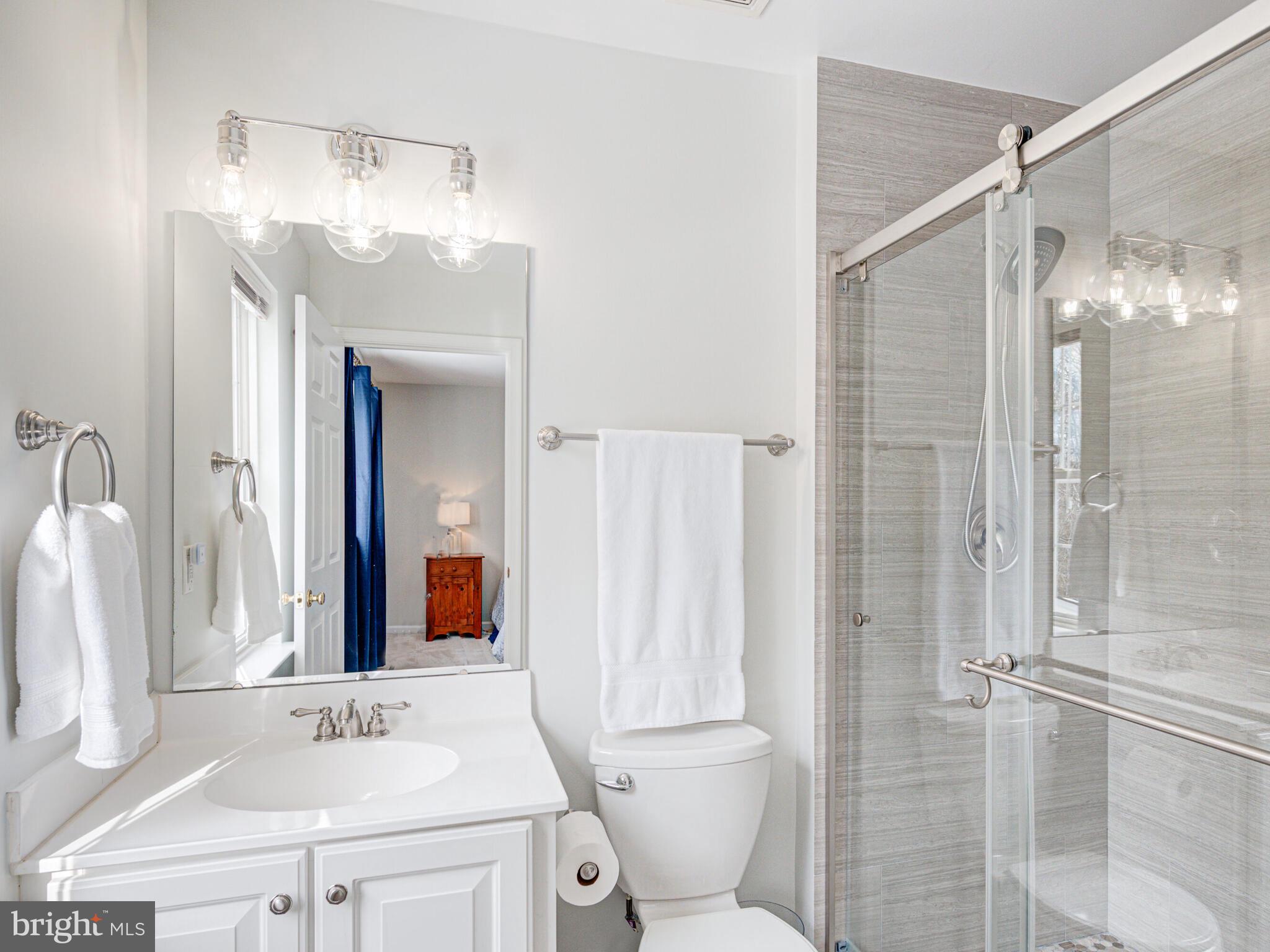 ASHBURN MANOR - Residential