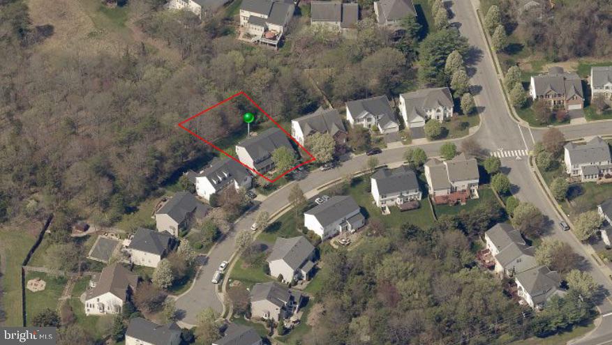 ASHBURN MANOR - Residential