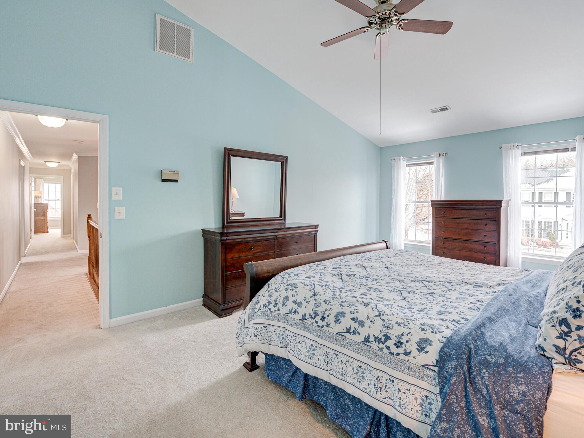 ASHBURN MANOR - Residential