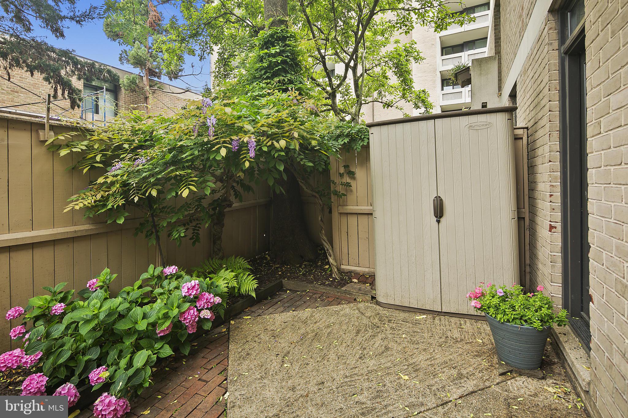 361 N STREET SW 361
