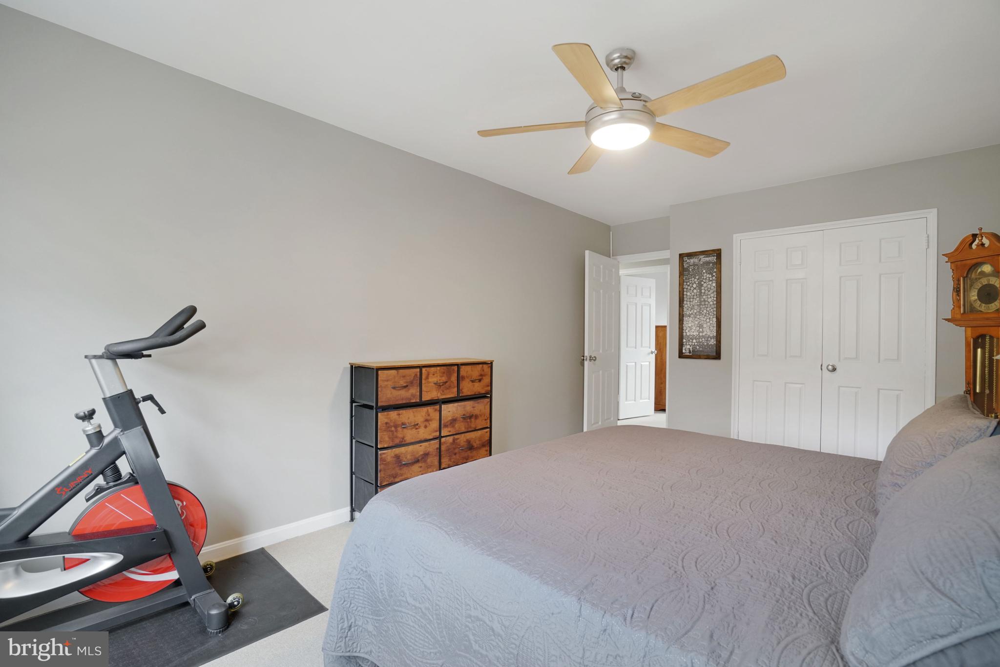 ARLINGTON OAKS - Residential