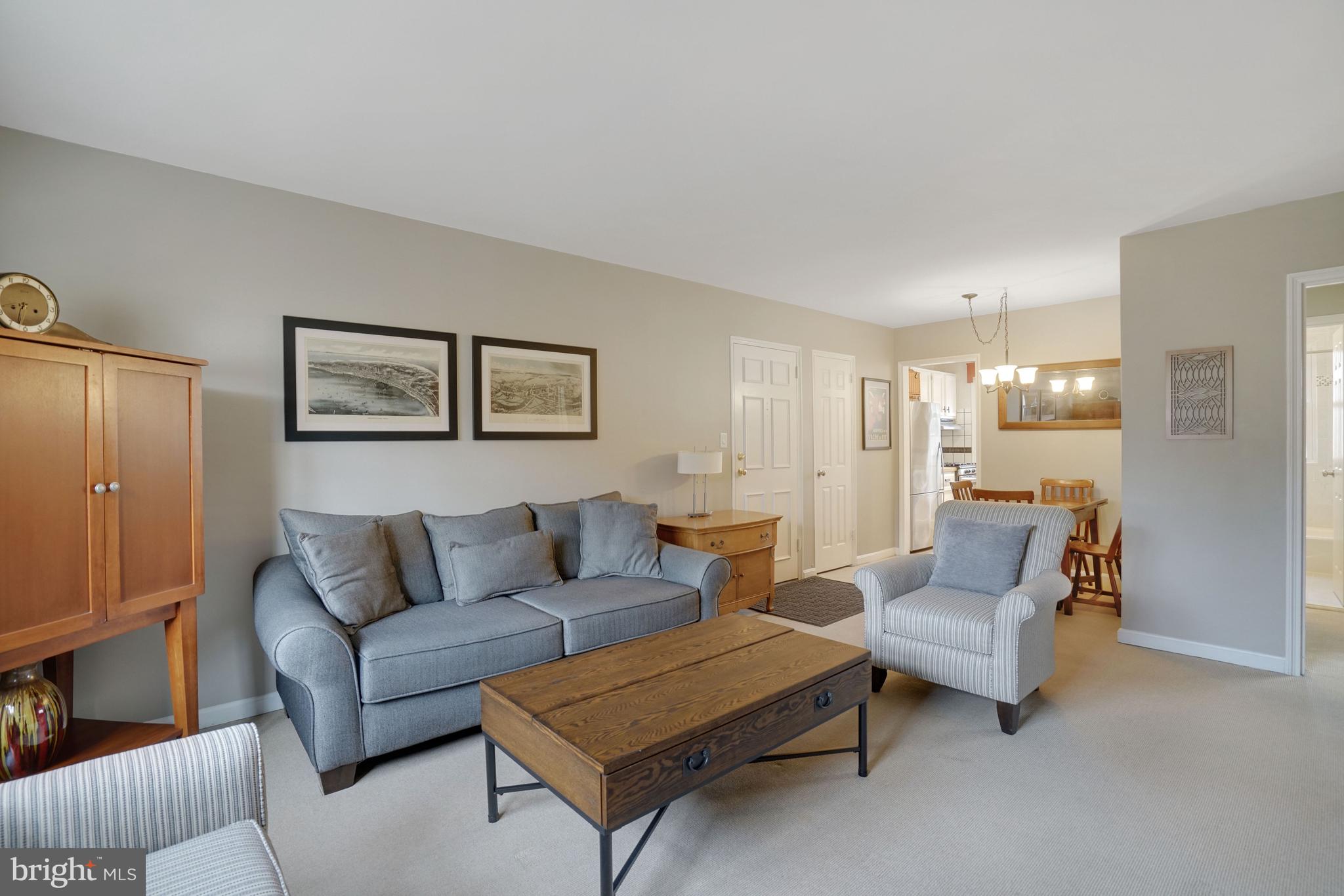 ARLINGTON OAKS - Residential