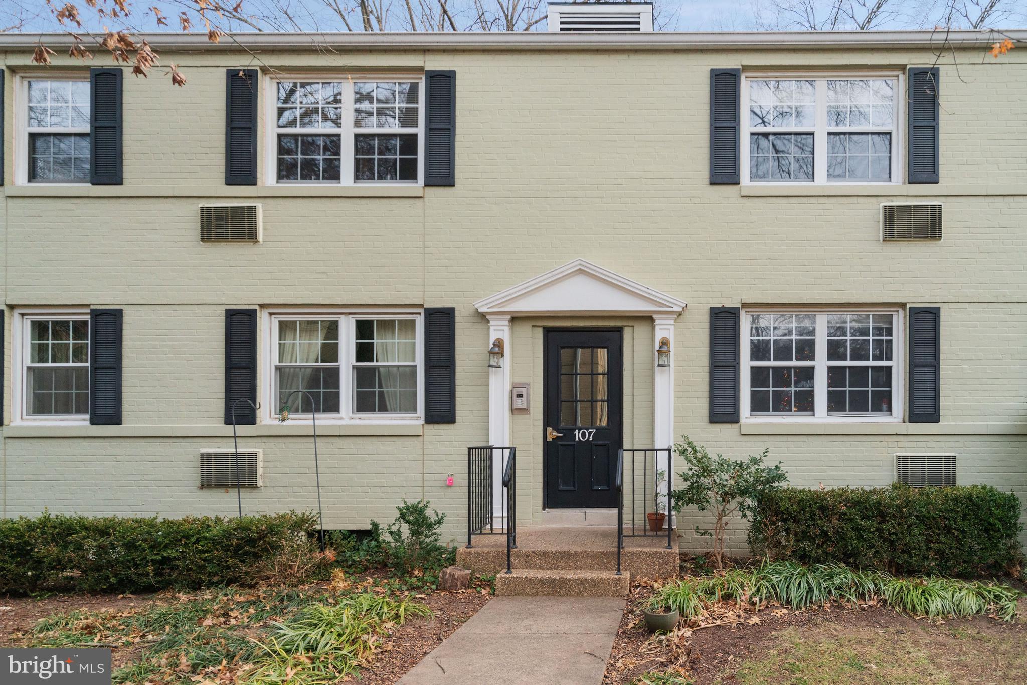 107 N GEORGE MASON DRIVE N 4