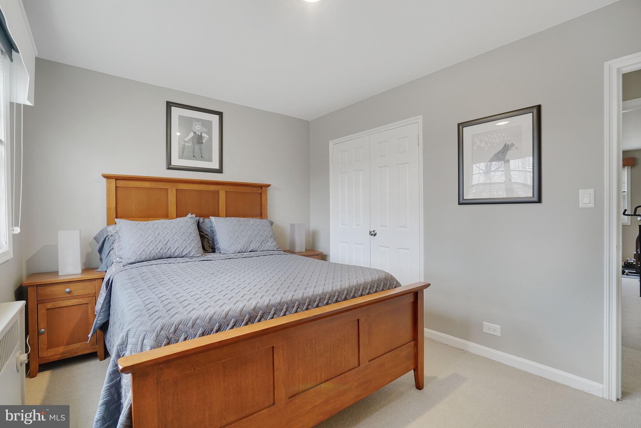 ARLINGTON OAKS - Residential