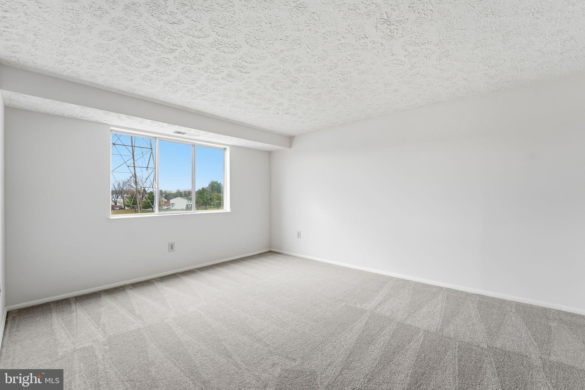 AMBERTOWNE - Residential