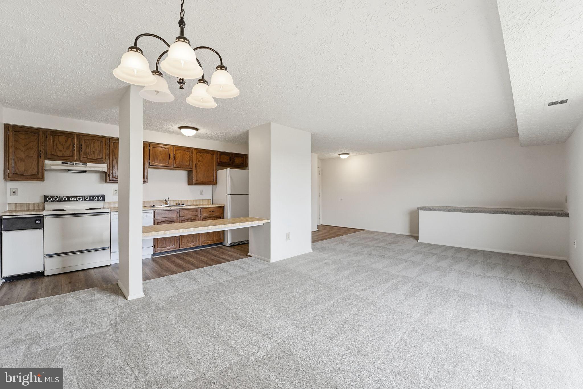 AMBERTOWNE - Residential