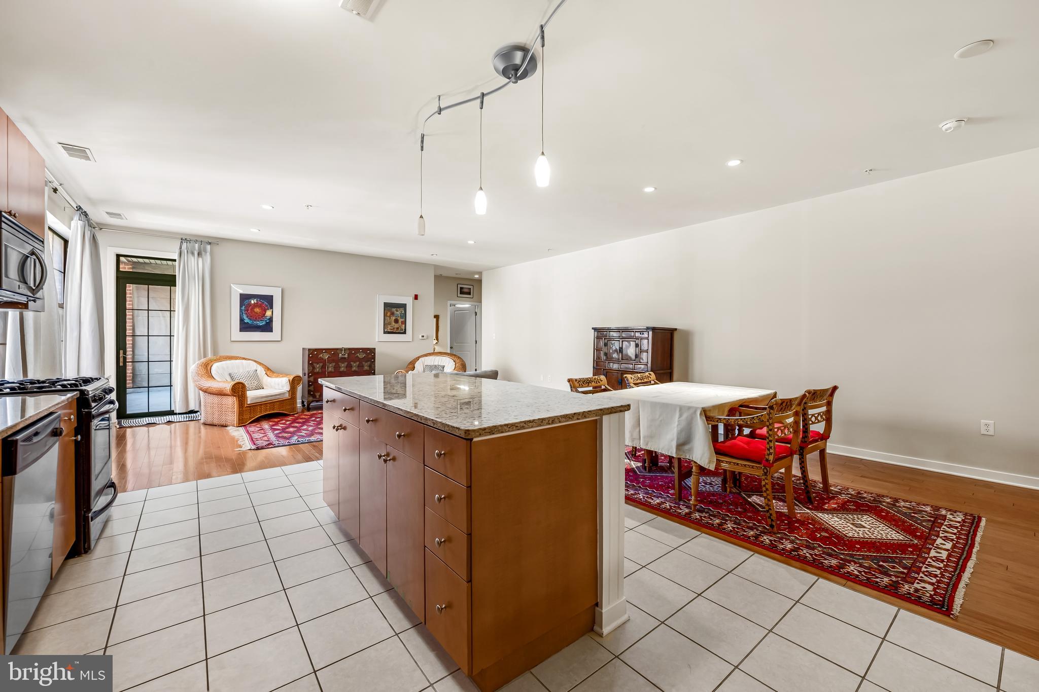 CHARLES VILLAGE - Residential