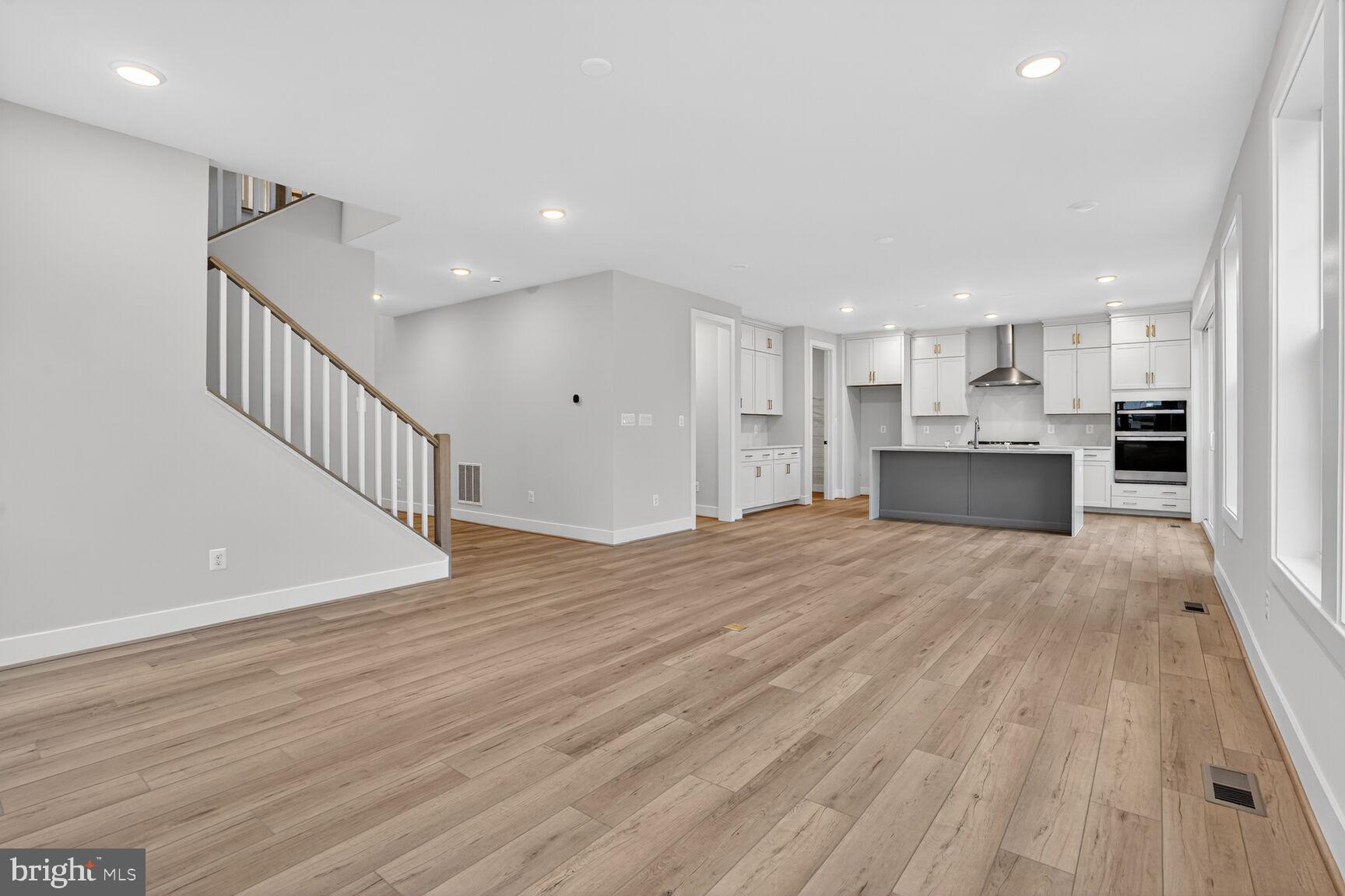 BRAMBLETON - Residential