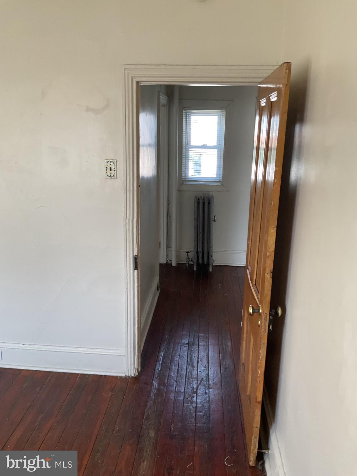 11 S 43 STREET