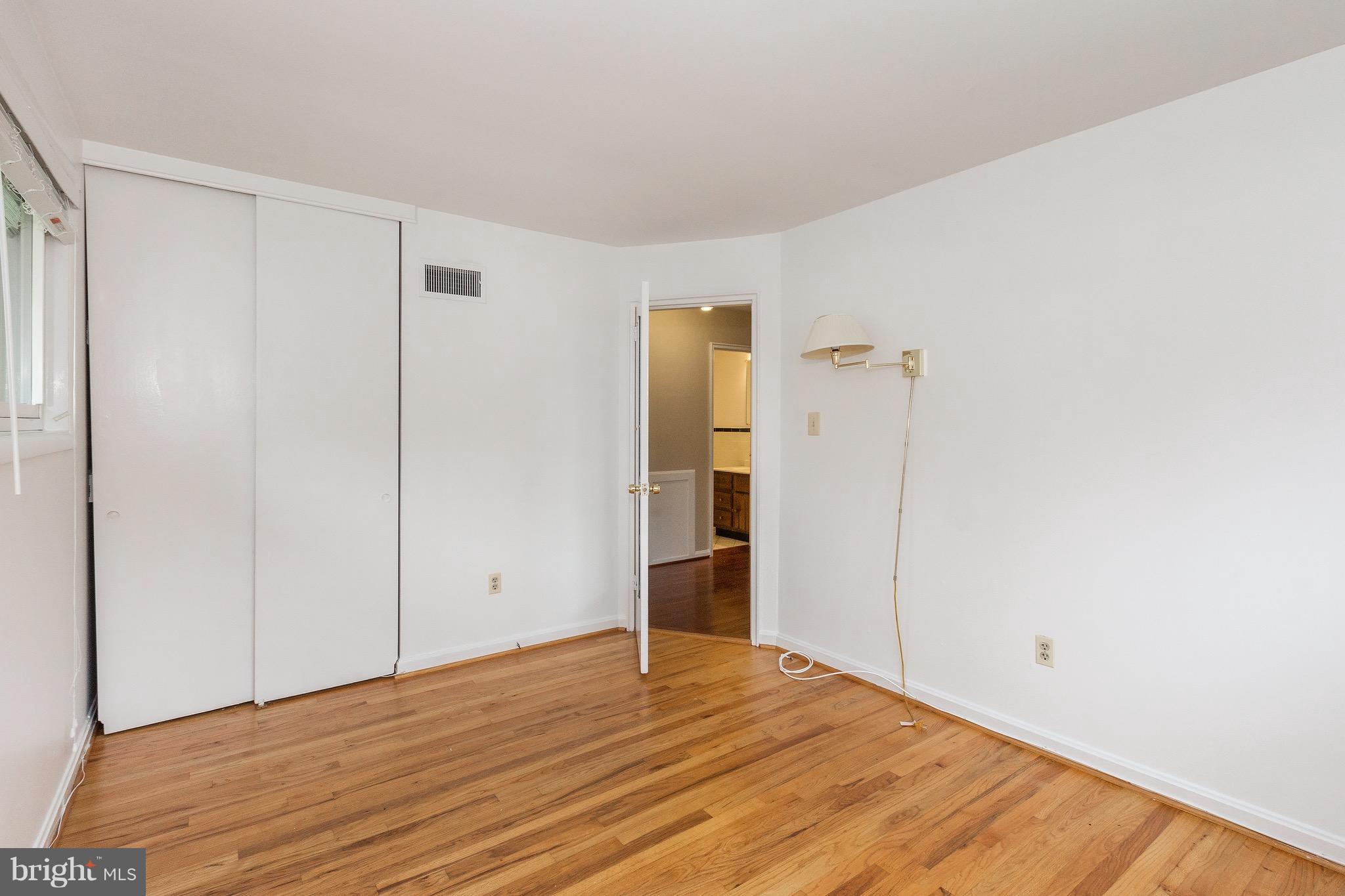 BROOKHAVEN - Residential Lease