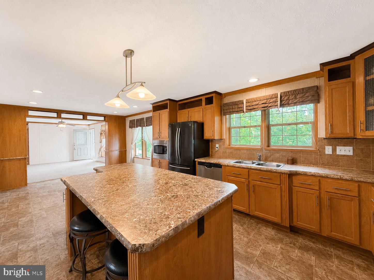 934 AVILTON LONACONING ROAD