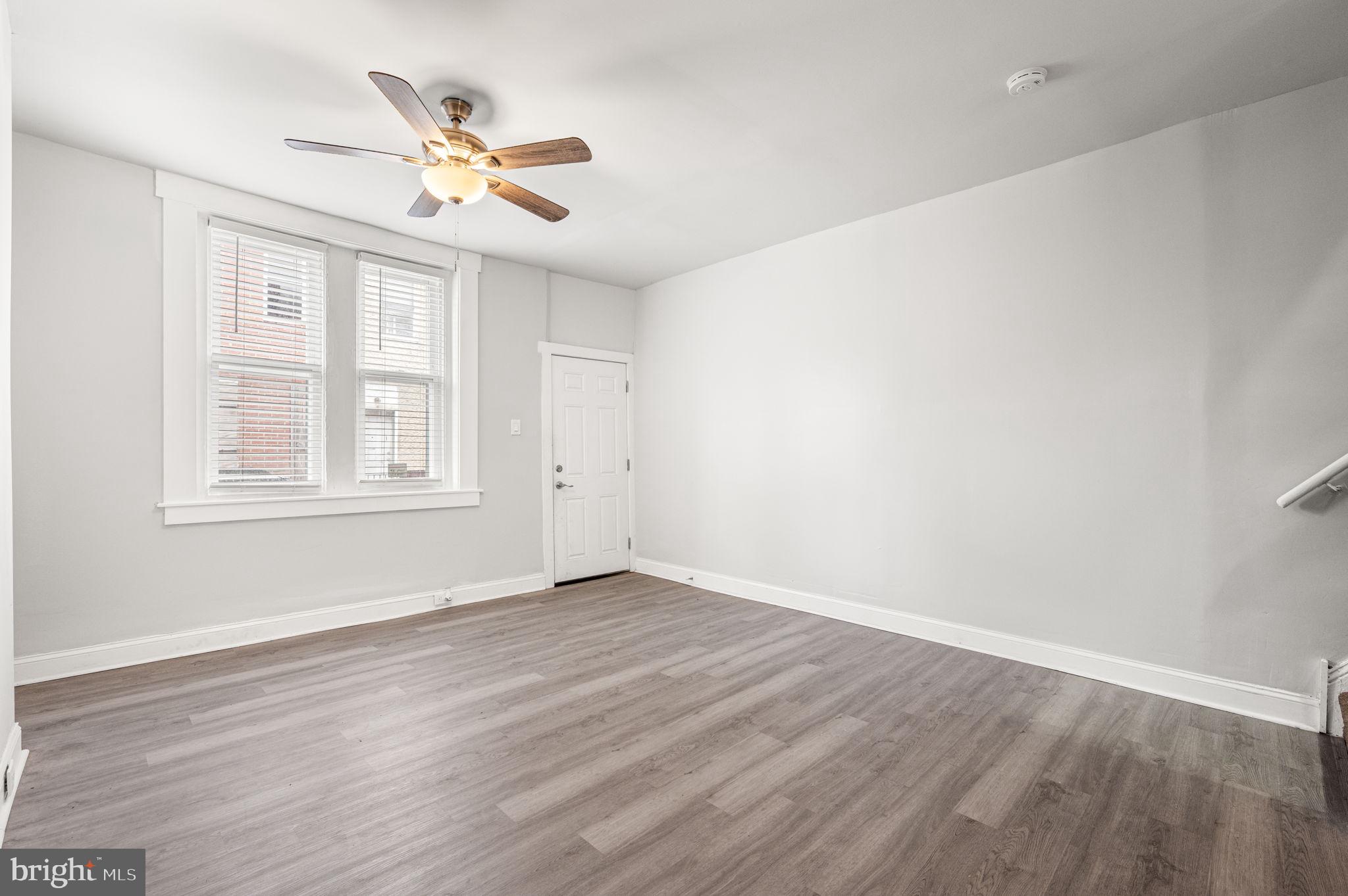 3103 N CROSKEY STREET