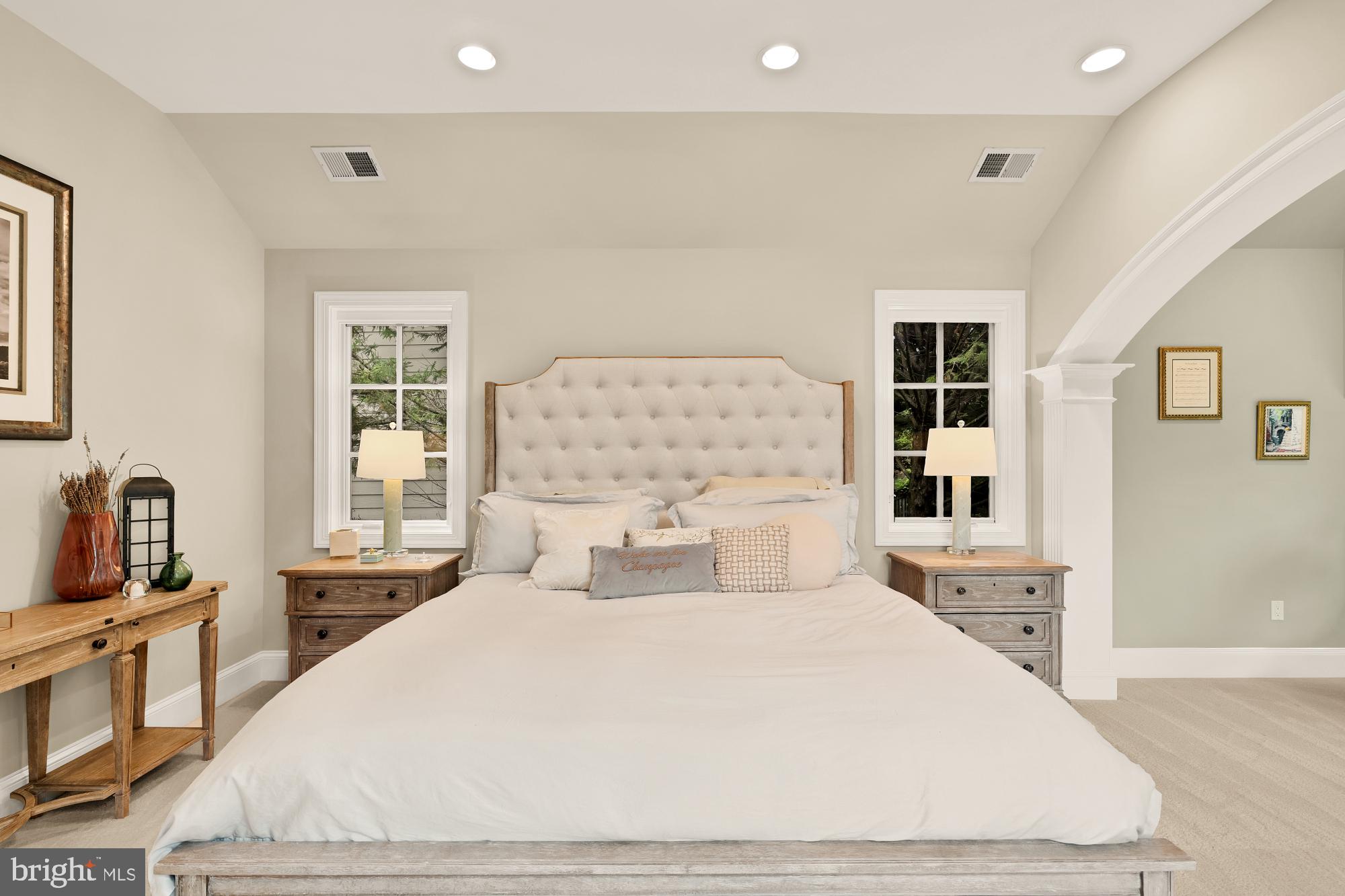 WHITEHALL MANOR - Residential