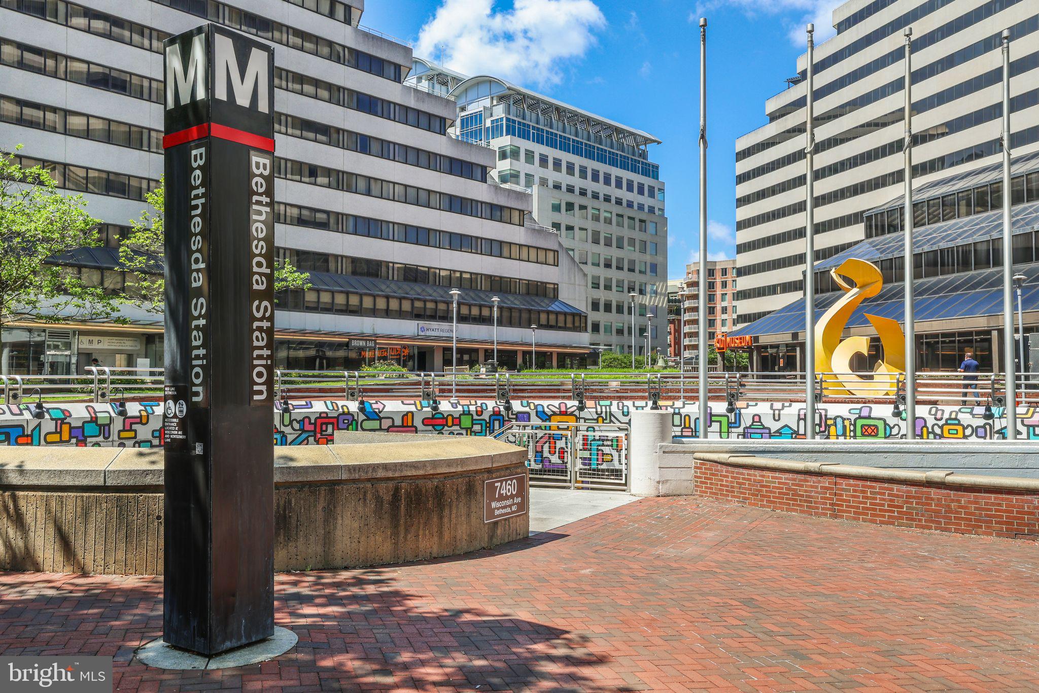 WHITEHALL MANOR - Residential