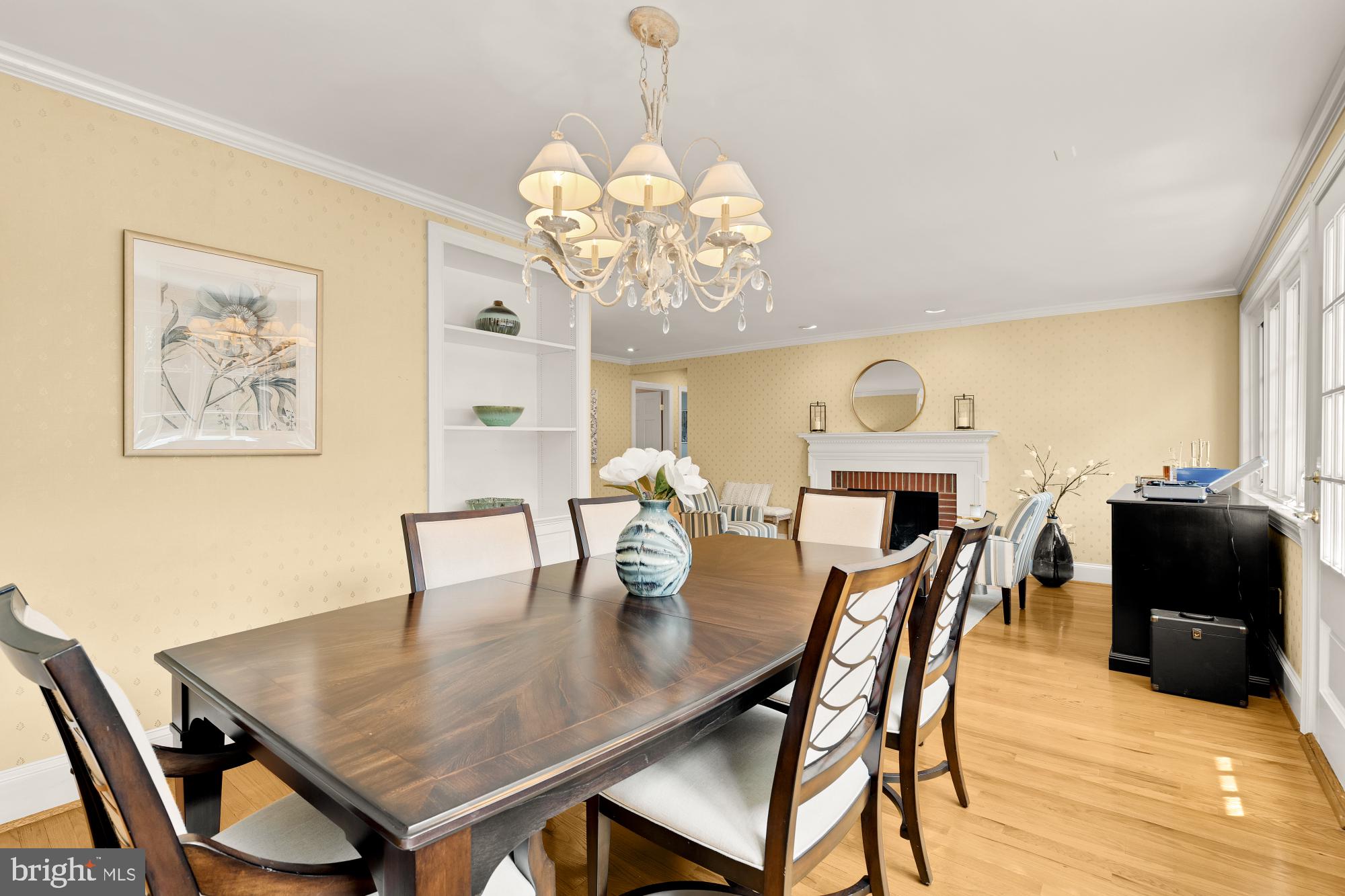 WHITEHALL MANOR - Residential