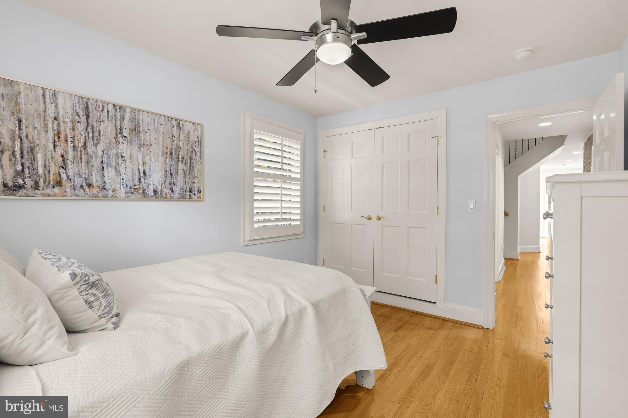 WHITEHALL MANOR - Residential