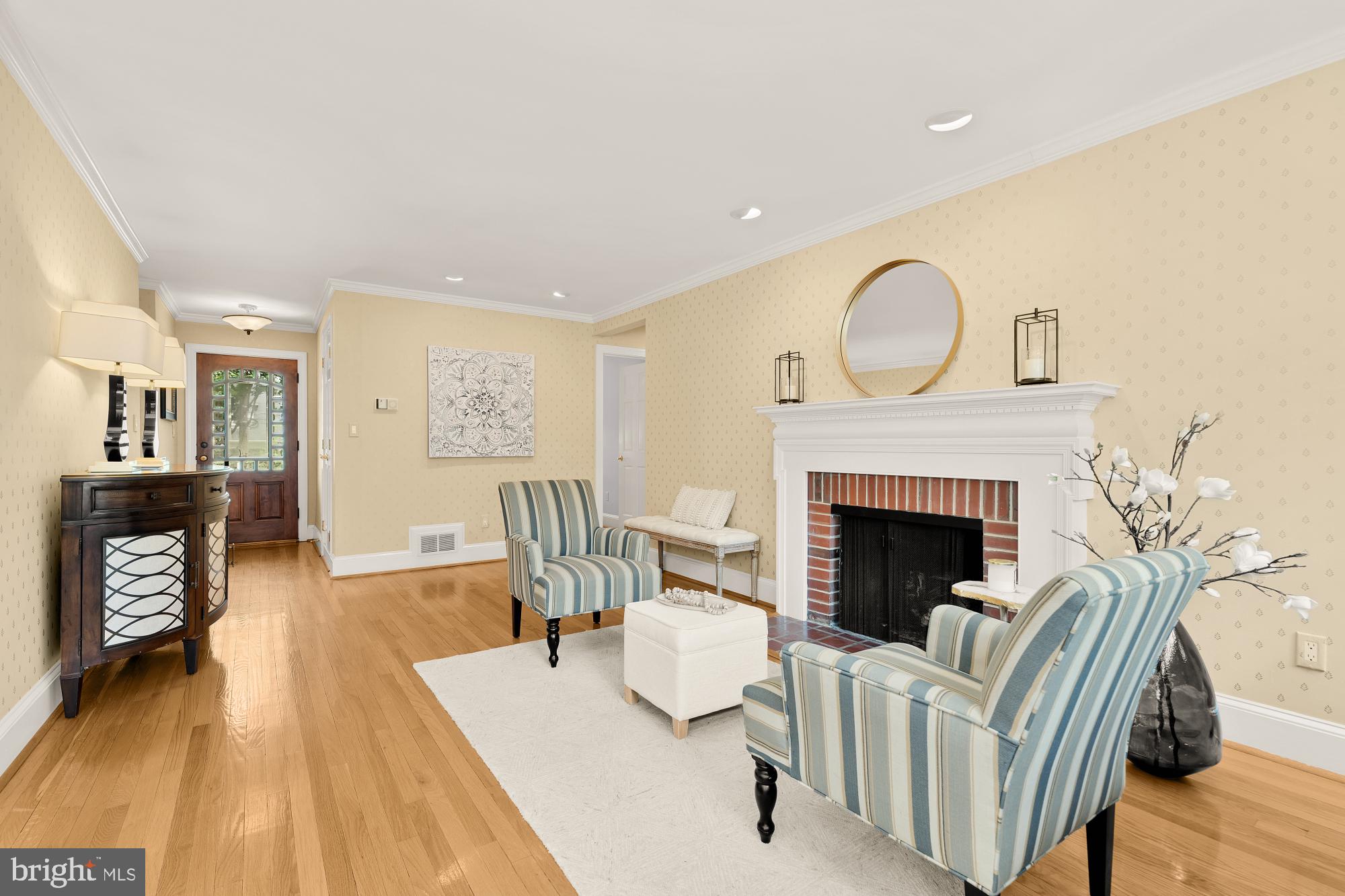 WHITEHALL MANOR - Residential