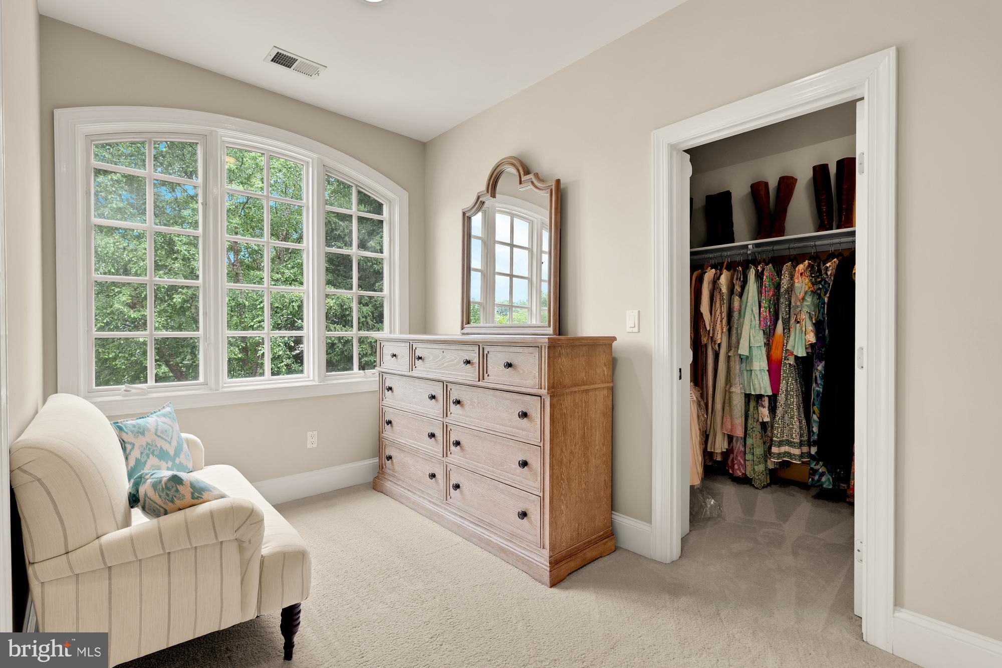 WHITEHALL MANOR - Residential