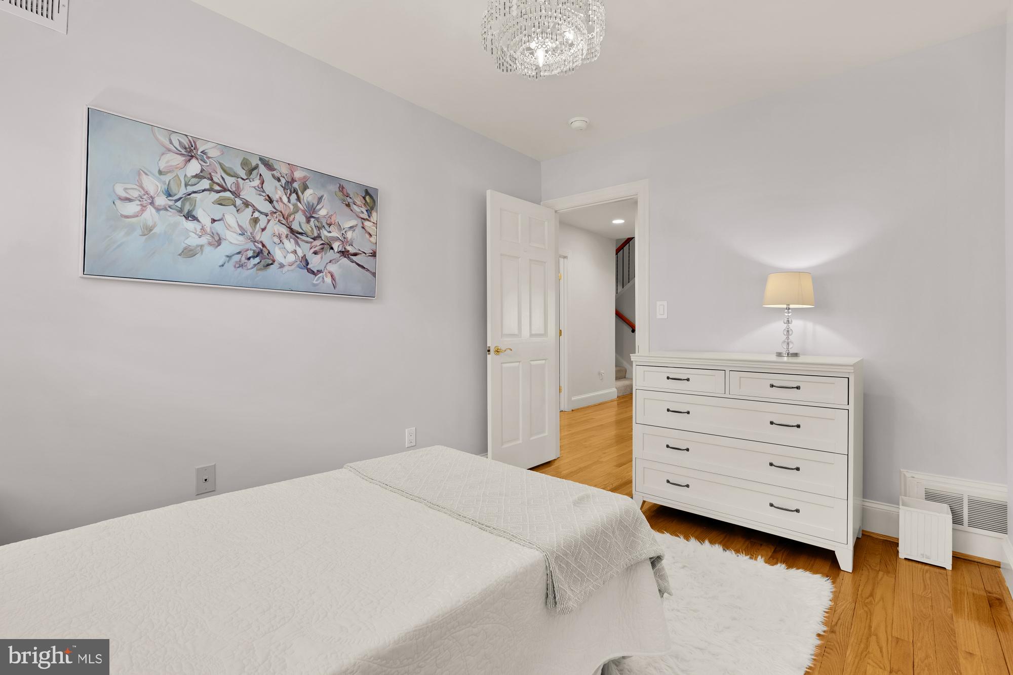 WHITEHALL MANOR - Residential