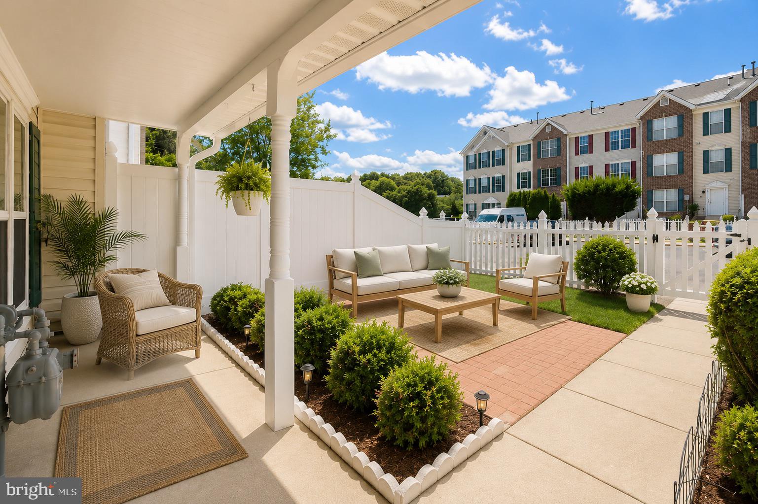 1818 TRIPLE FEATHER ROAD 85