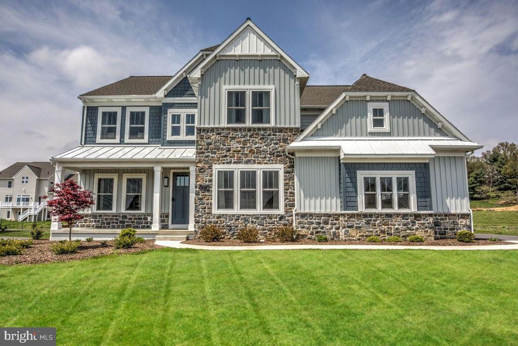 Photo of 1035 VALLEY CROSSING DRIVE, LITITZ, PA 17543 (MLS # PALA2026602)