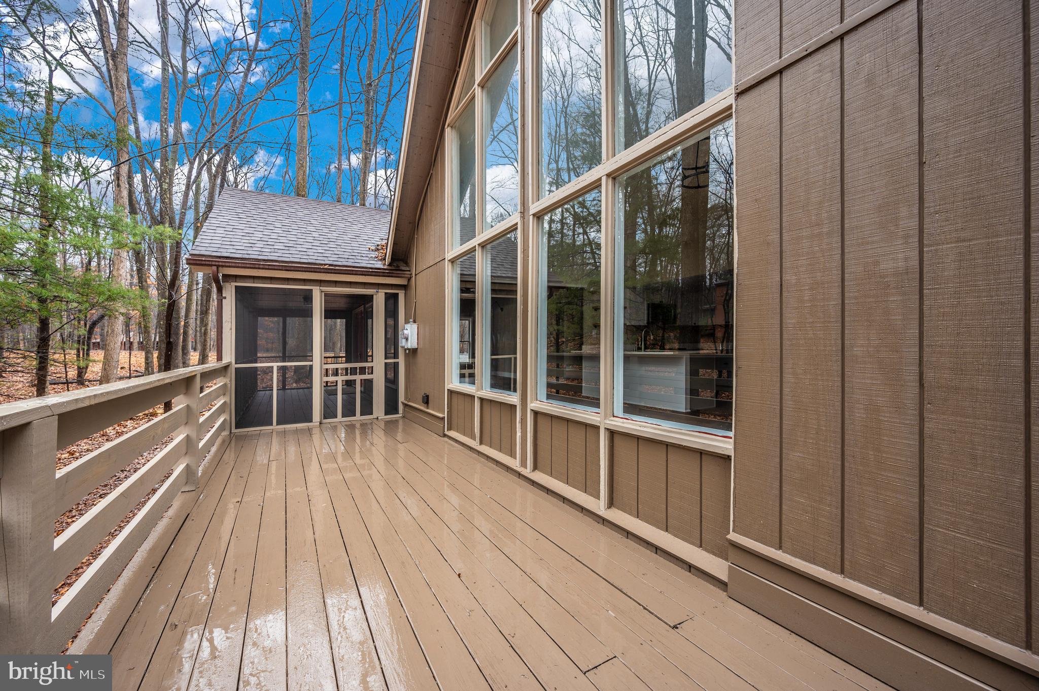 THE WOODS - Residential