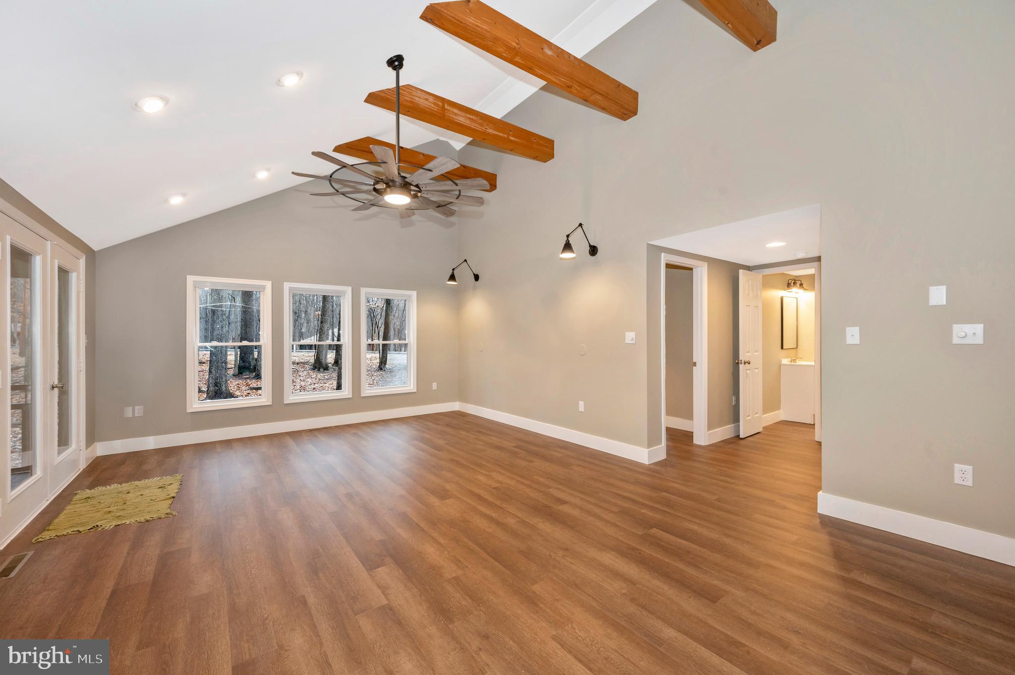 THE WOODS - Residential