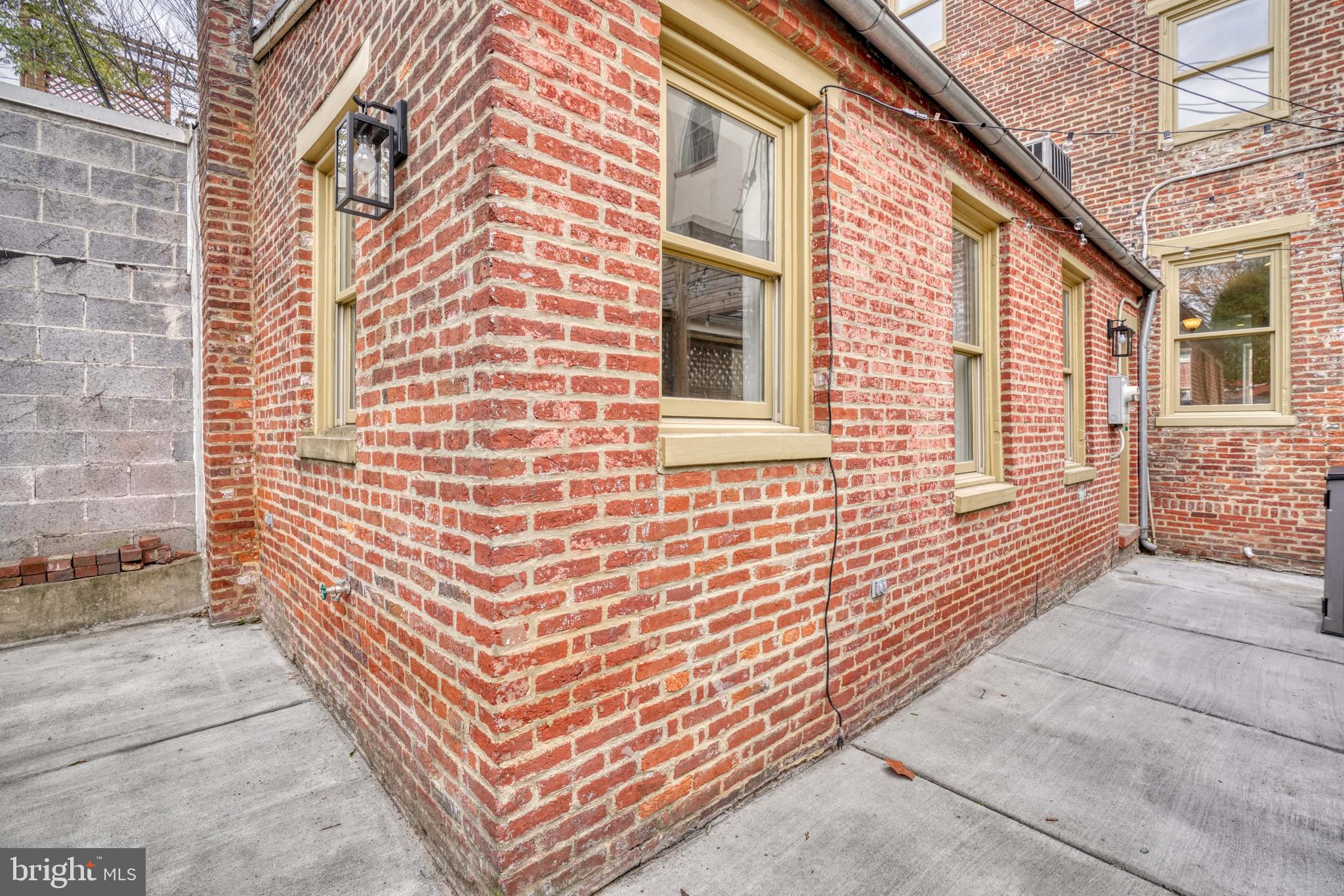 FELLS POINT HISTORIC DISTRICT - Residential Lease