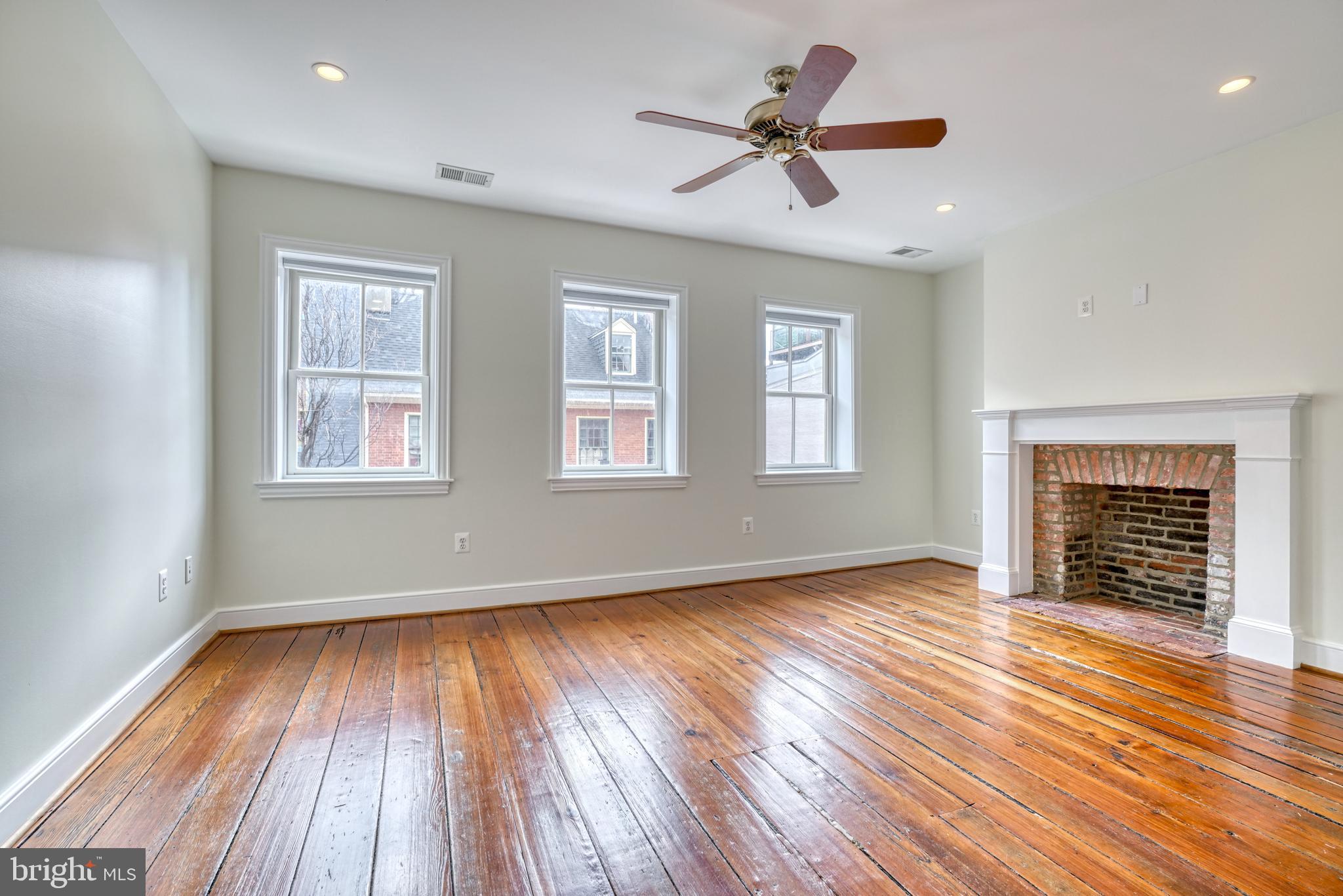 FELLS POINT HISTORIC DISTRICT - Residential Lease