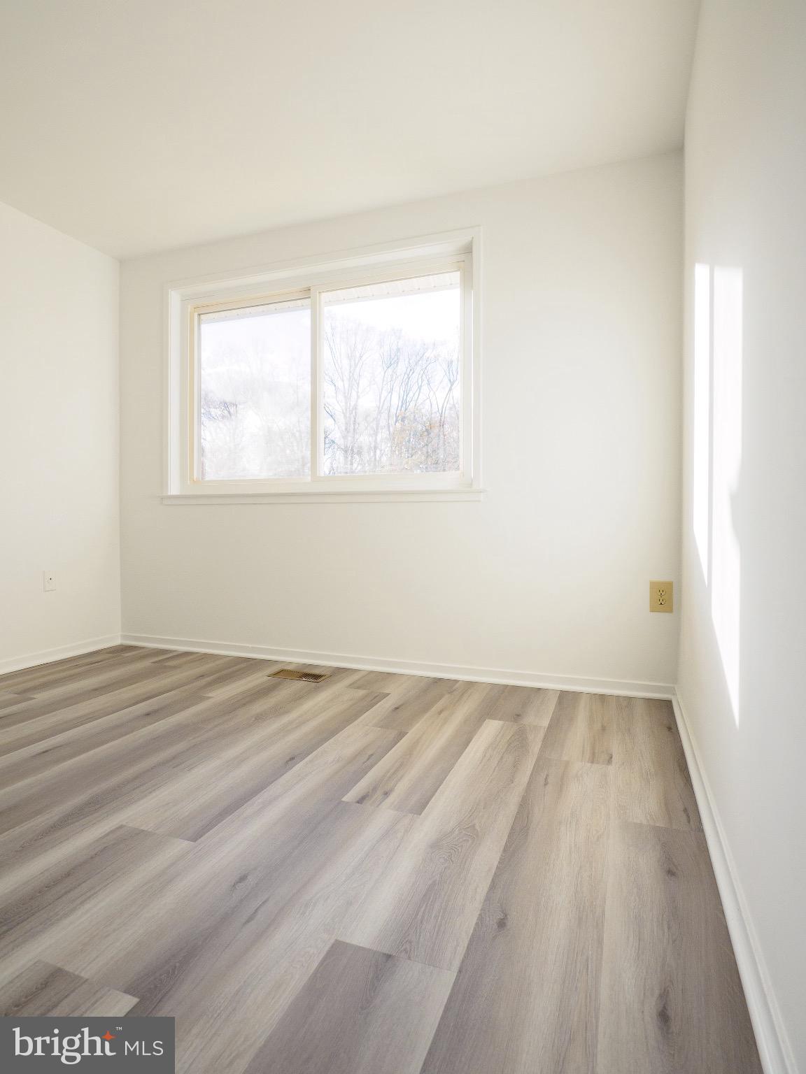 FLINTS GROVE - Residential Lease