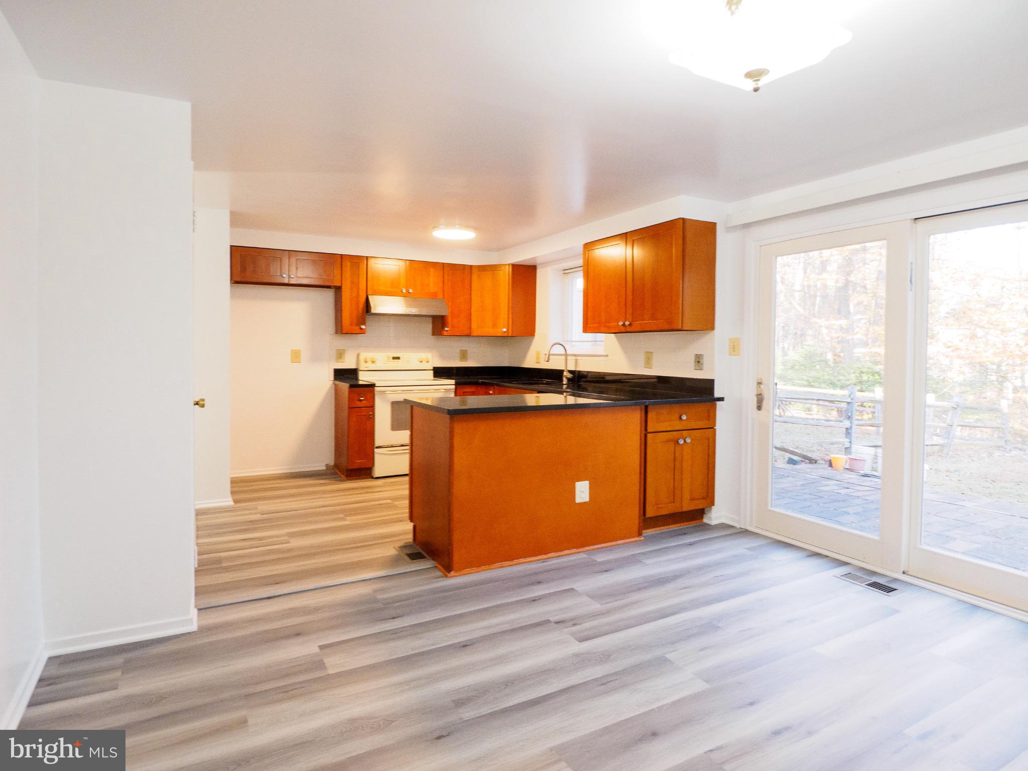 FLINTS GROVE - Residential Lease