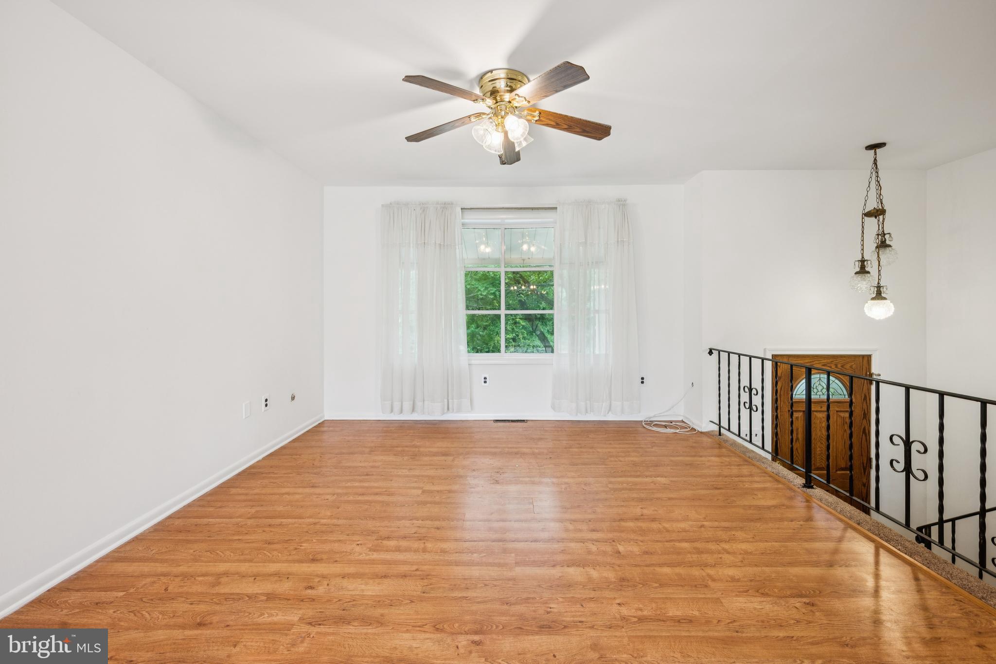 204 E FLEMING PIKE
