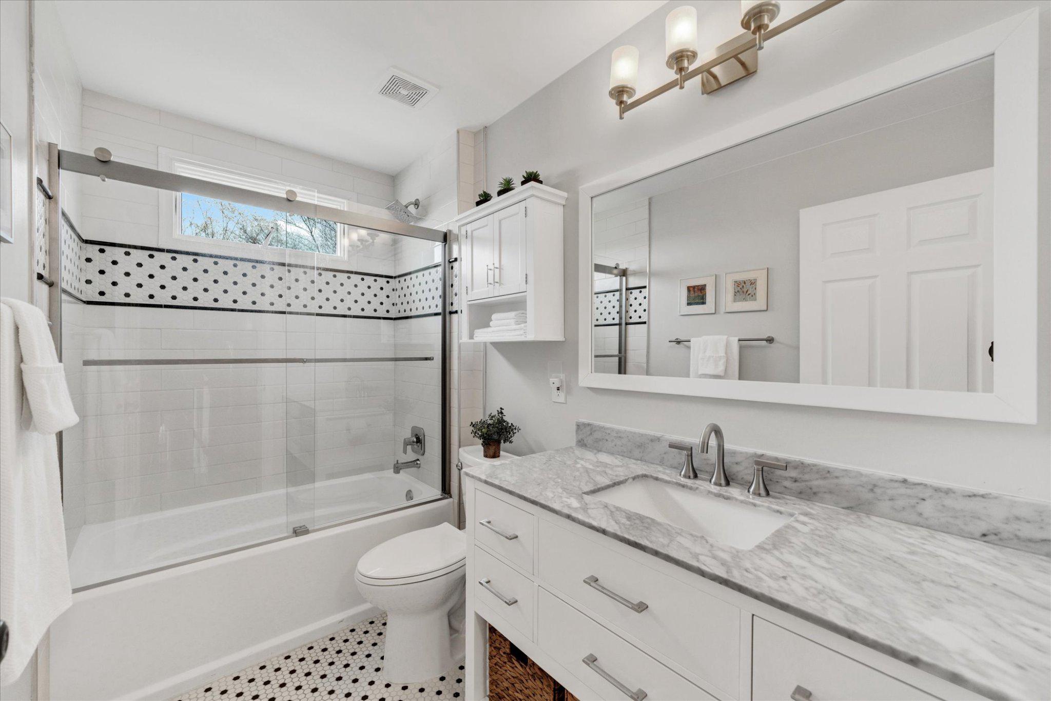 COLD SPRING HUNT - Residential