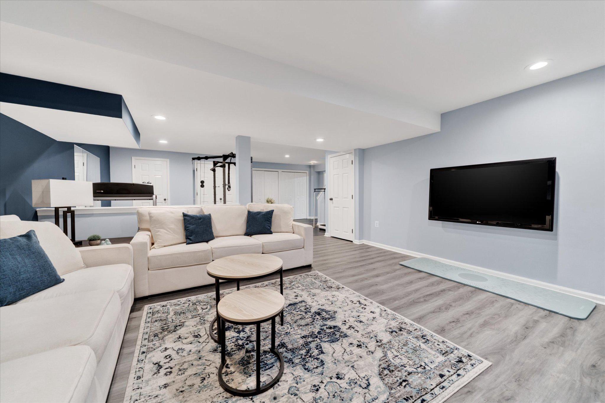 COLD SPRING HUNT - Residential