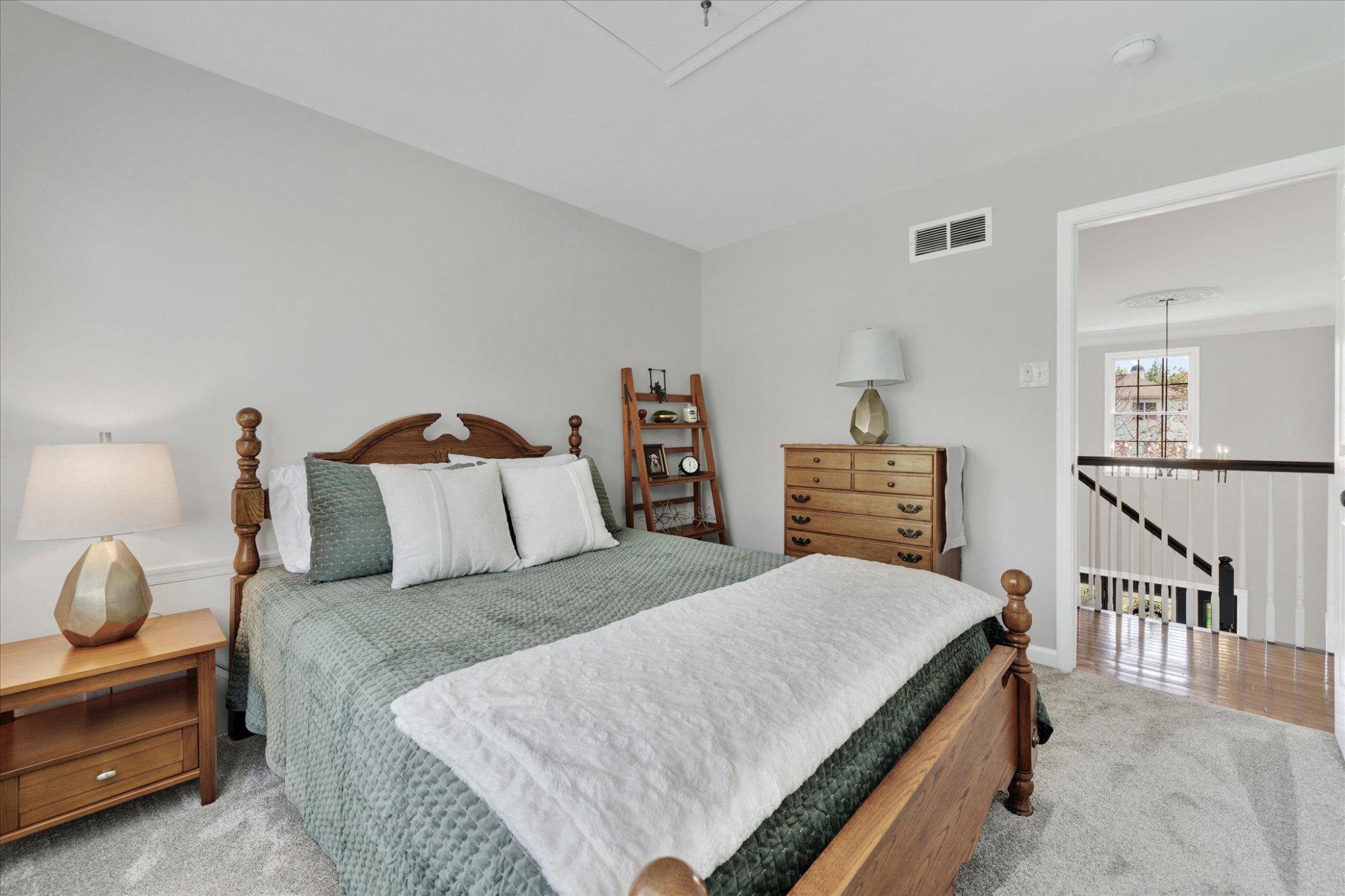 COLD SPRING HUNT - Residential