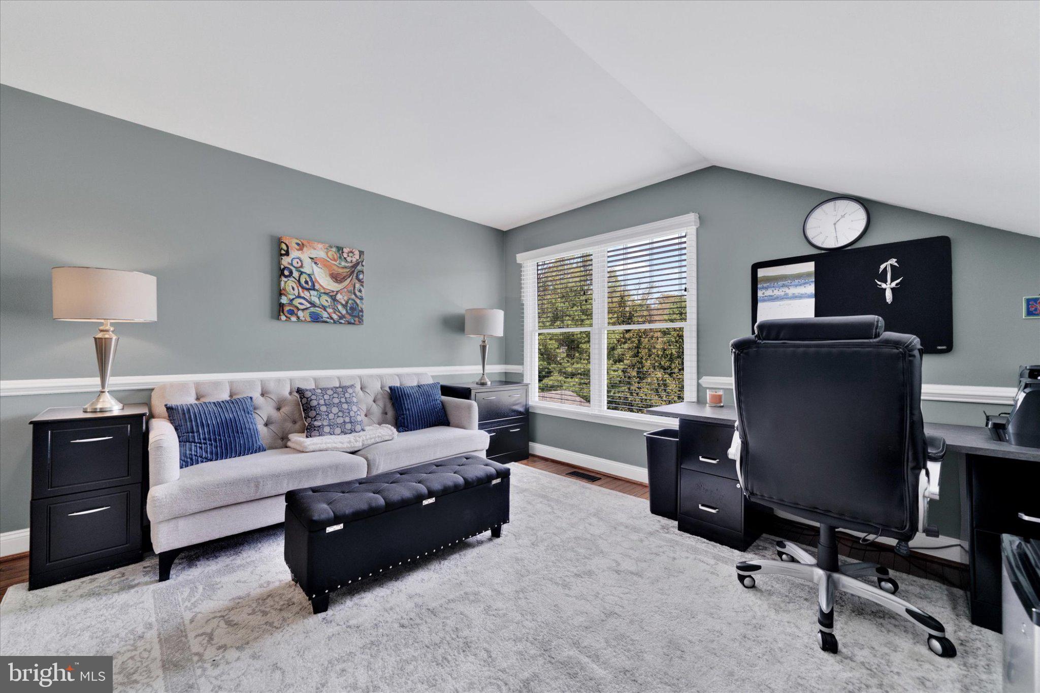 COLD SPRING HUNT - Residential